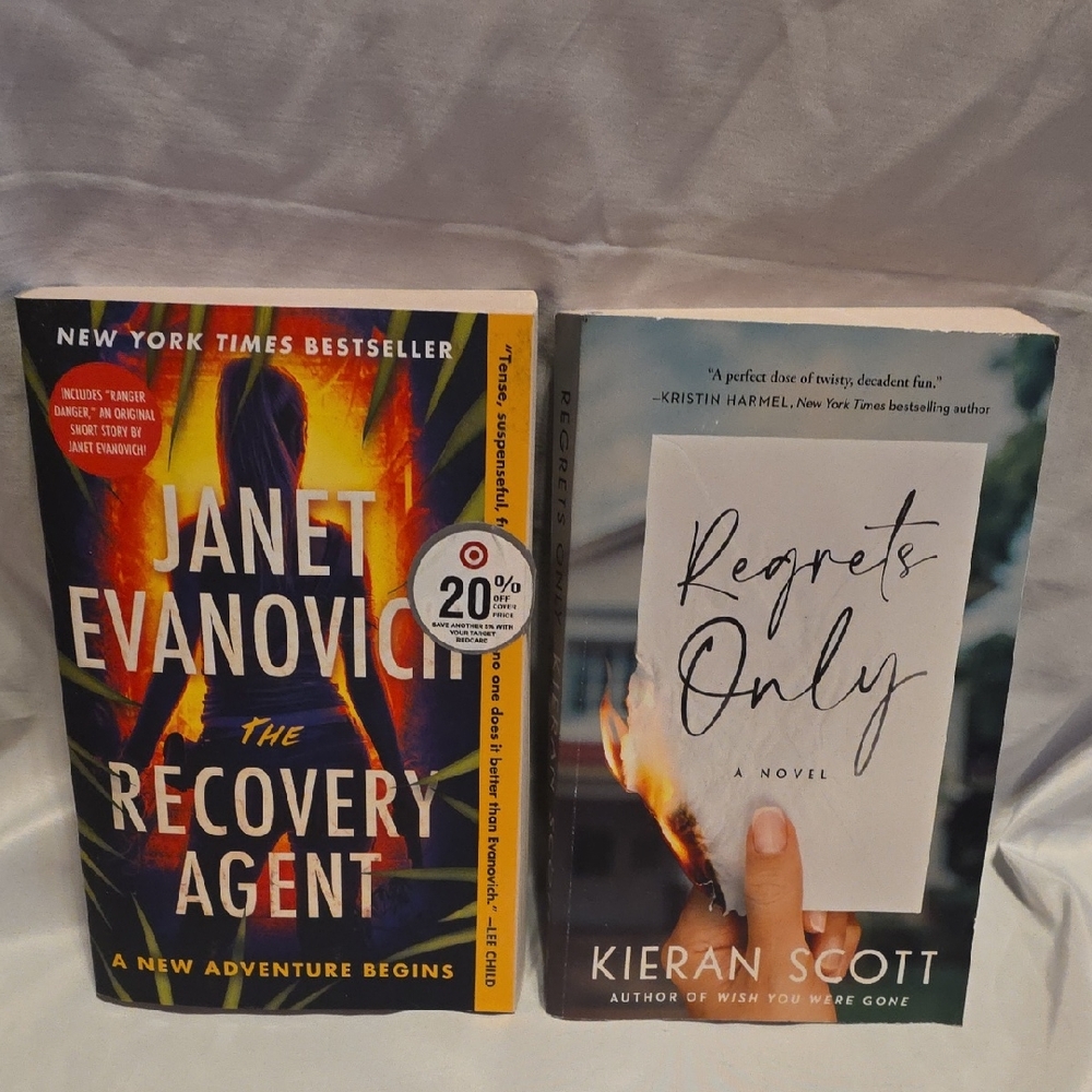 Janet Evanovich 'The Recovery Agent' & Kieran Scott 'Regrets Only' Book Set